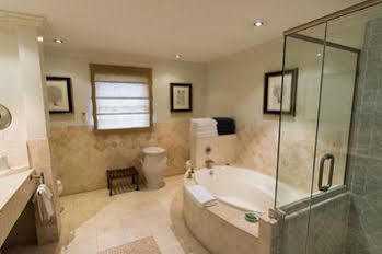 Treasure Beach By Elegant Hotels - All-Inclusive, Adults-Only Paynes Bay Buitenkant foto